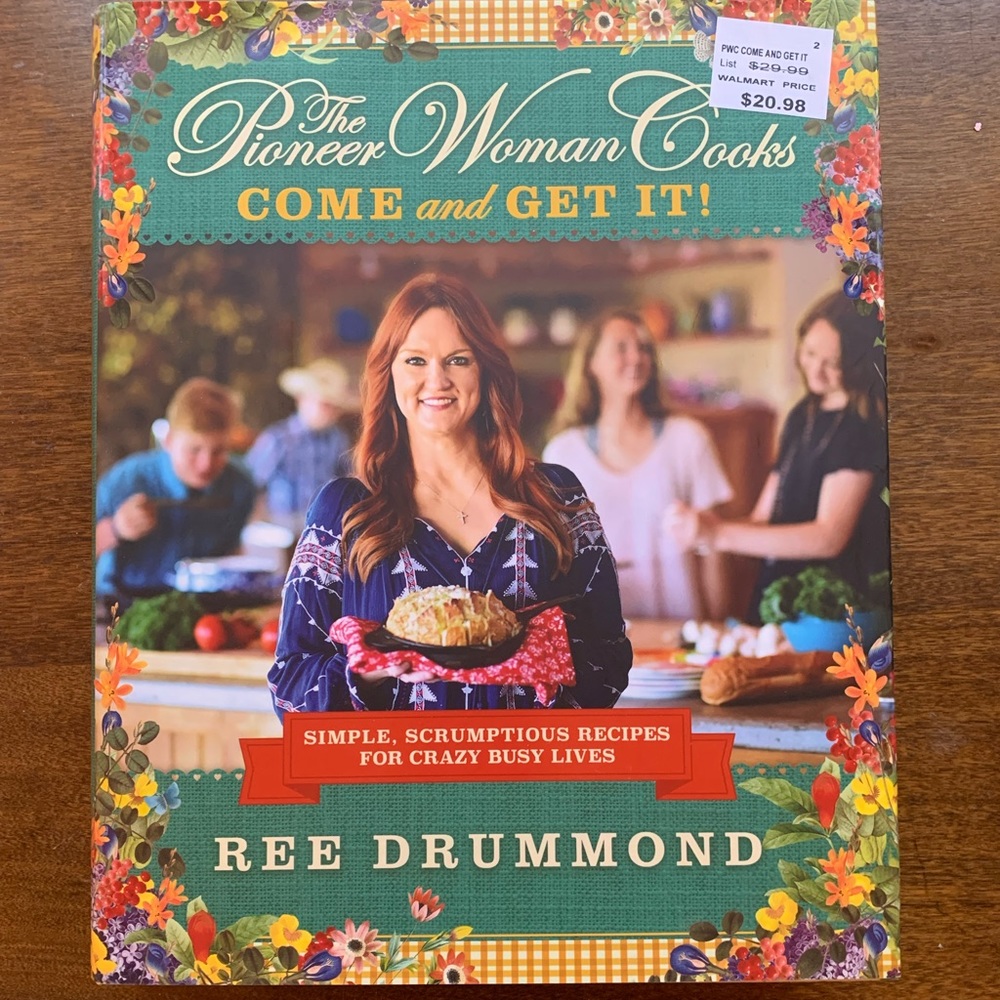 Like new Pioneer Woman Cookbook “Come and Get It”